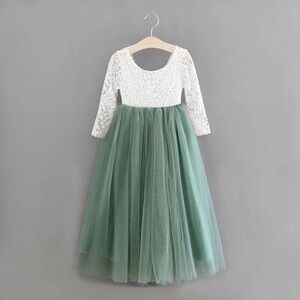 White and Green Lace Tulle Dress size 5T-6 Flower Girl, Preloved.